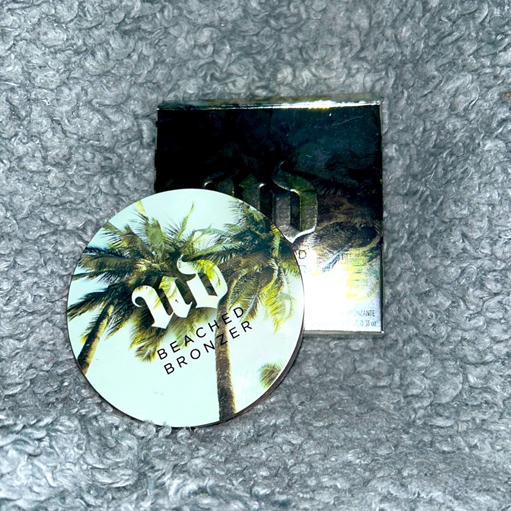 Urban Decay beached bronzer